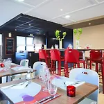 Hotel Campanile Est Technopole