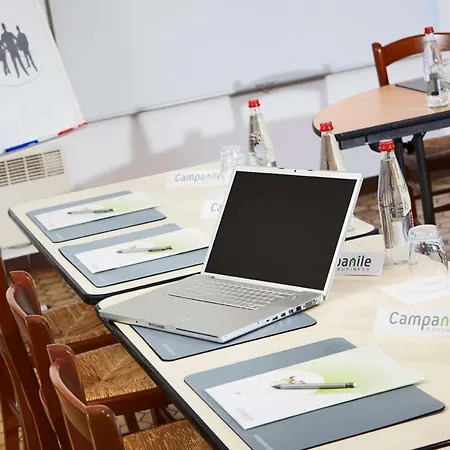 Campanile Est Technopole - Restaurant Otel 3*