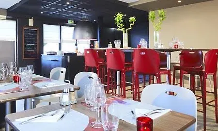 Campanile Est Technopole - Restaurant Otel Metz