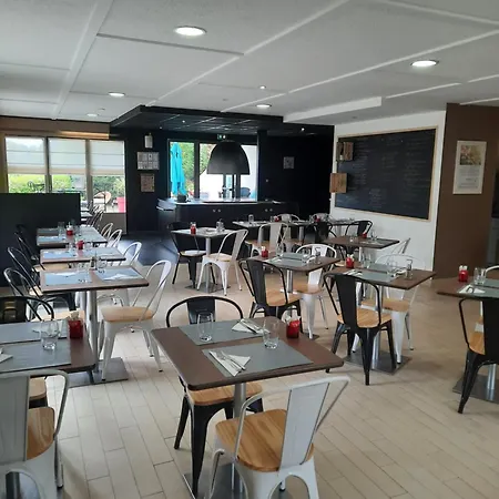 Campanile Est Technopole - Restaurant Otel Metz