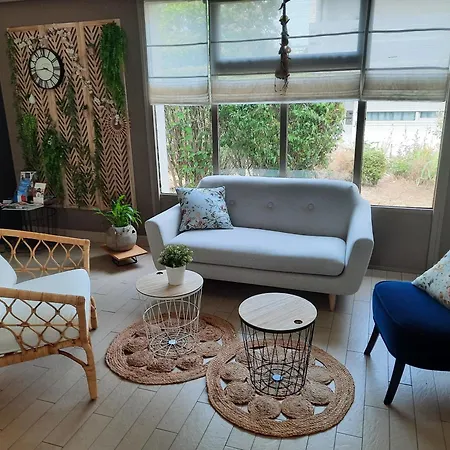 Hotel Campanile Est Technopole