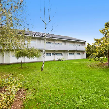 Hotel Campanile Est Technopole 3*