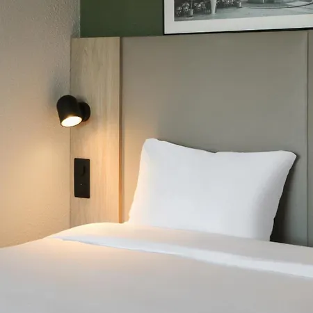Otel Campanile Nature - Technopole 3*
