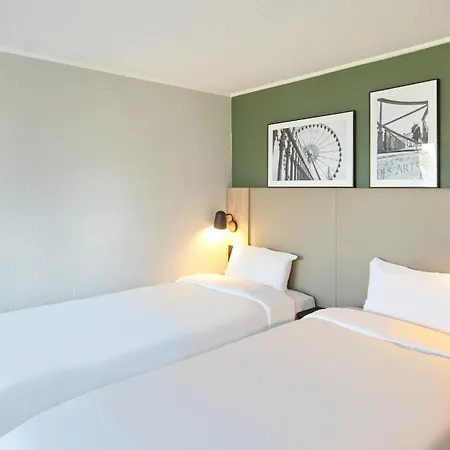 فندق Campanile Nature - Technopole 3*