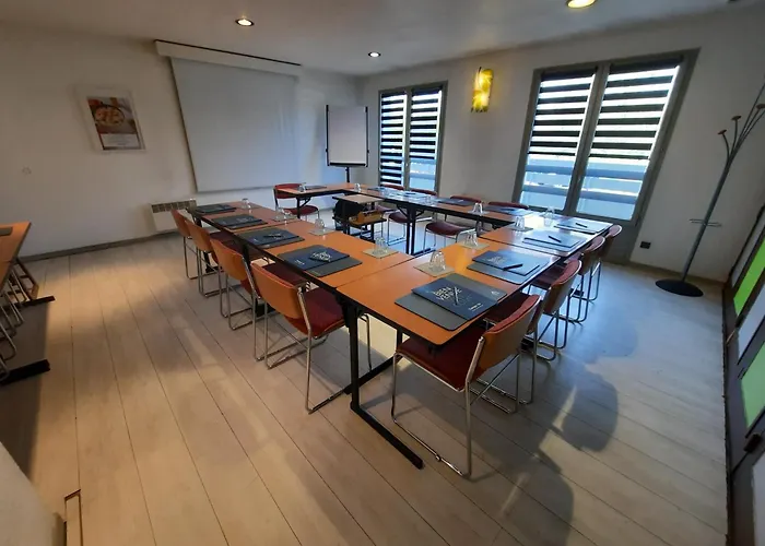 Campanile Est Technopole Metz