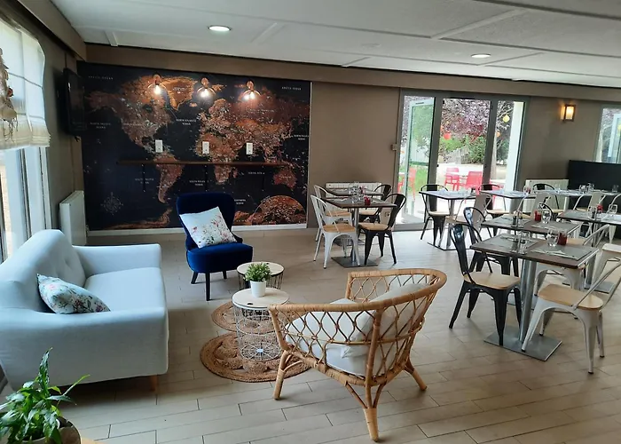 Hotel Campanile Est Technopole