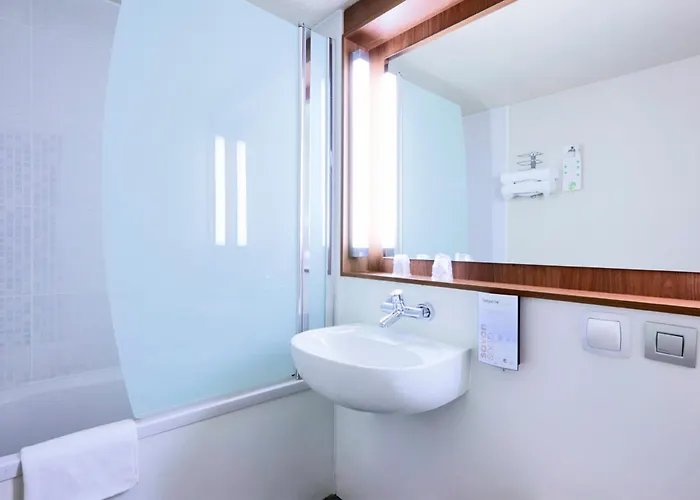 Campanile Est Technopole Hotel Mety