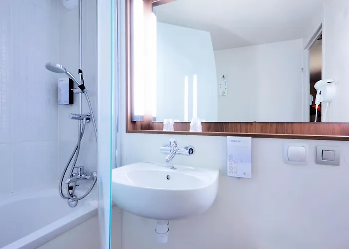 Campanile Est Technopole 3* Mety