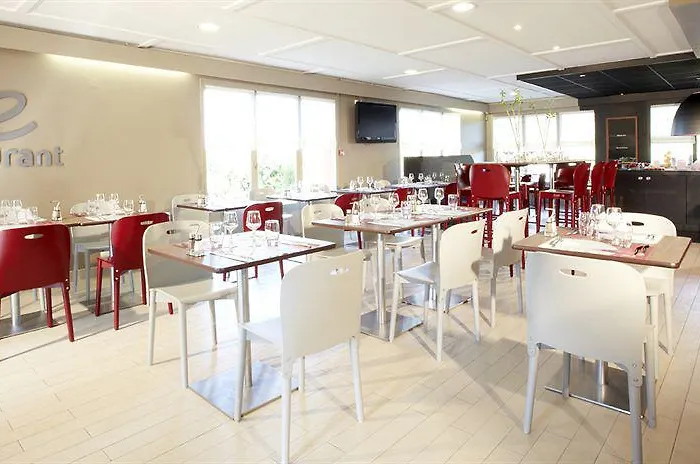 Hotel Campanile Est Technopole 3*